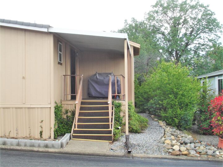 Property Photo: 426 Milkwood Drive CA 96003