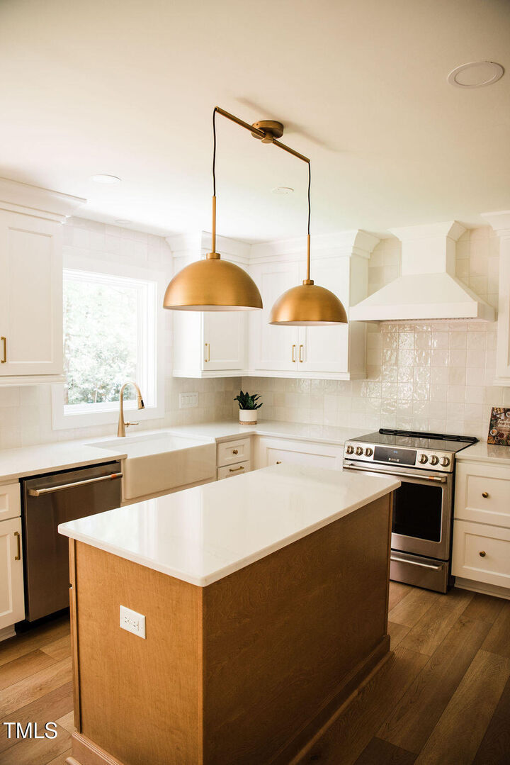 Property Photo: 1326 Apache Lane NC 27502