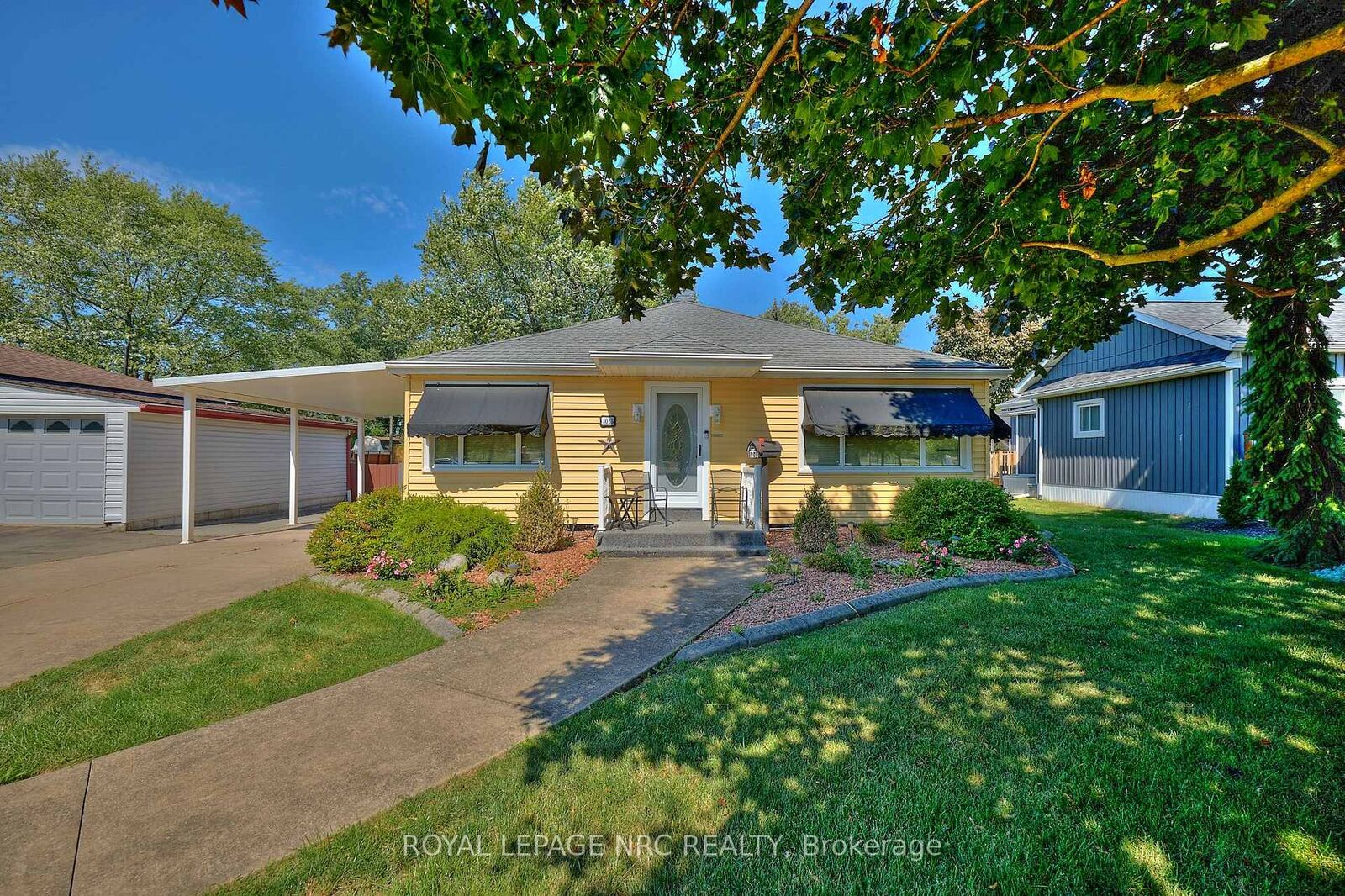 Property Photo: 4013 Welland Street ON L2G 6J7