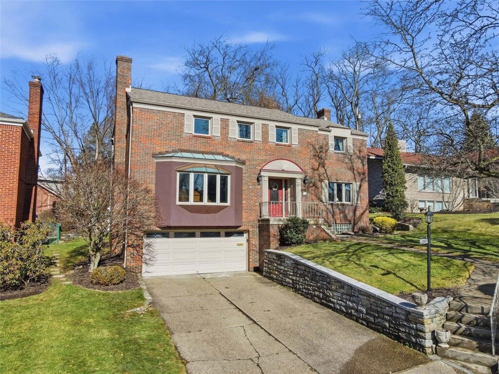 Property Photo:  270 Twin Hills Dr  PA 15216 
