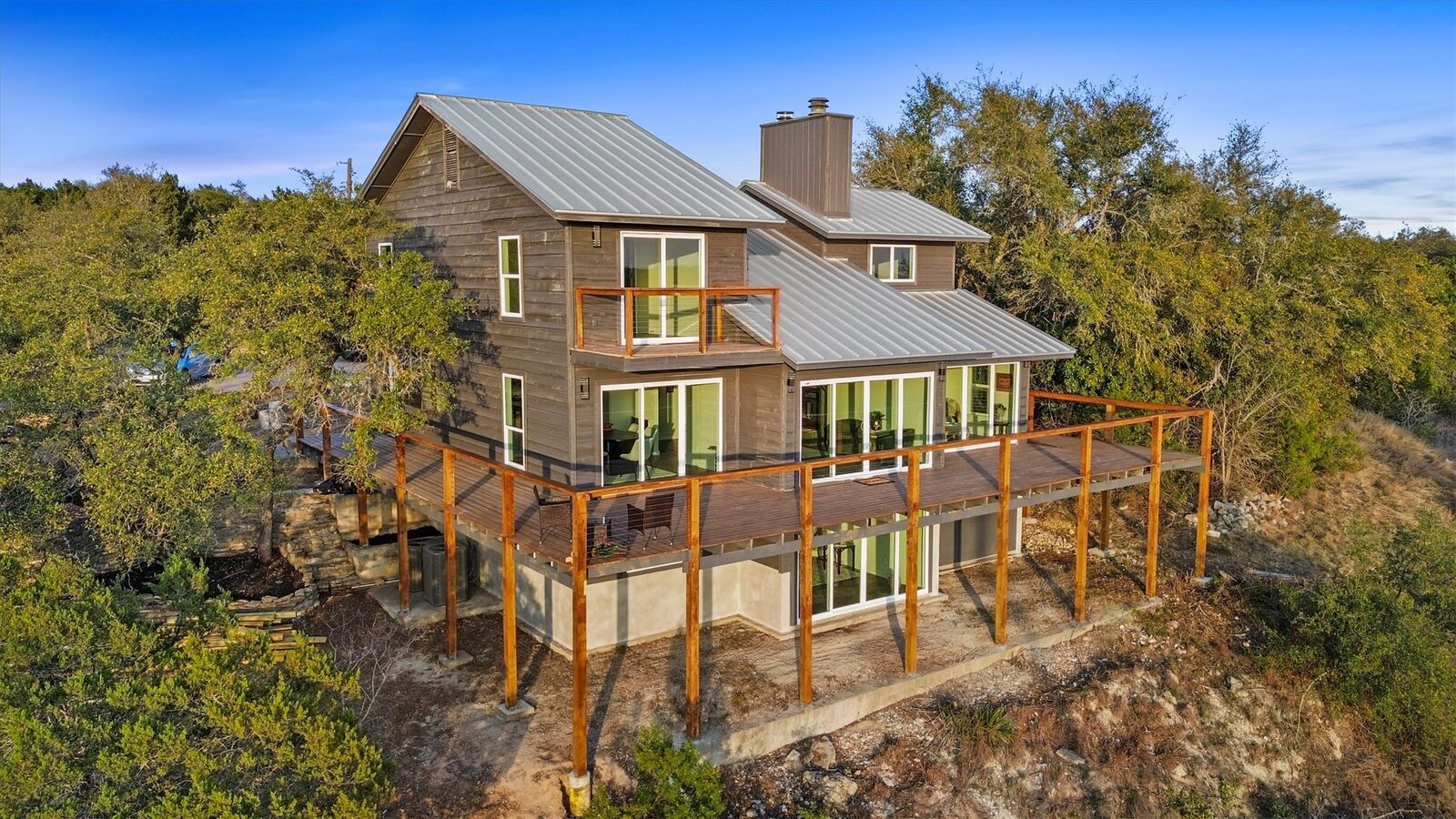 Property Photo:  5203 Cueva Drive  TX 78738 