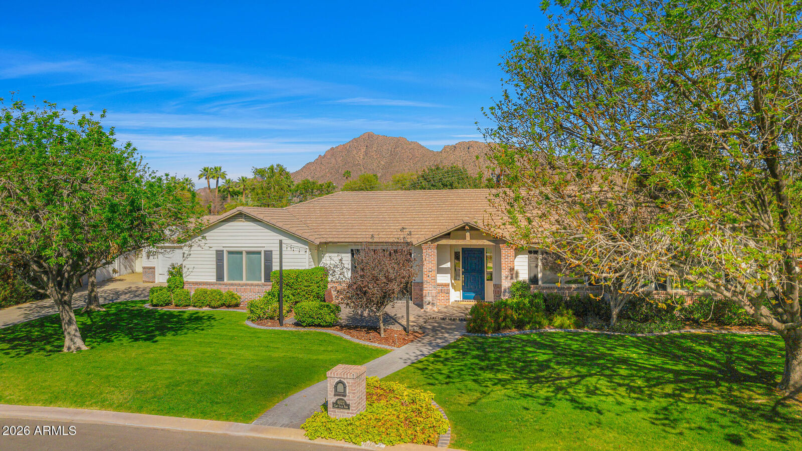 Property Photo:  6022 E Calle Rosa --  AZ 85251 
