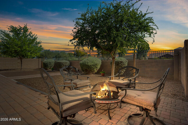 Property Photo:  19925 E Thornton Road  AZ 85142 