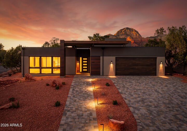 Property Photo:  2300 Roadrunner Road  AZ 86336 