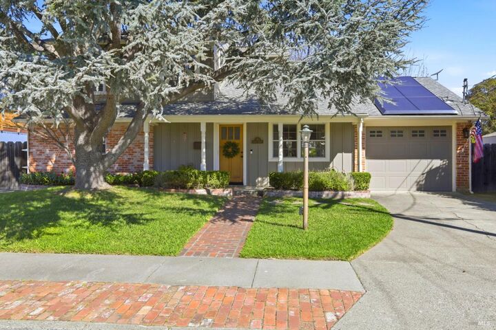 Property Photo:  6 Gothic Drive  CA 94947 