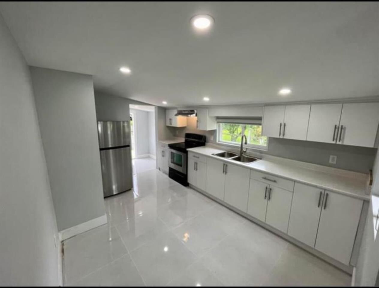 Property Photo:  9518 Robson Street  BC V2P 4E5 