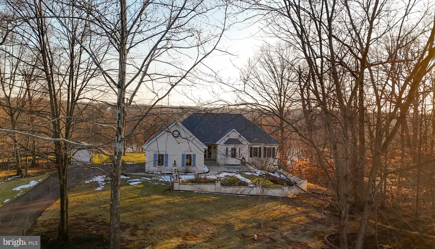 Property Photo:  102 Waterview  PA 19403 
