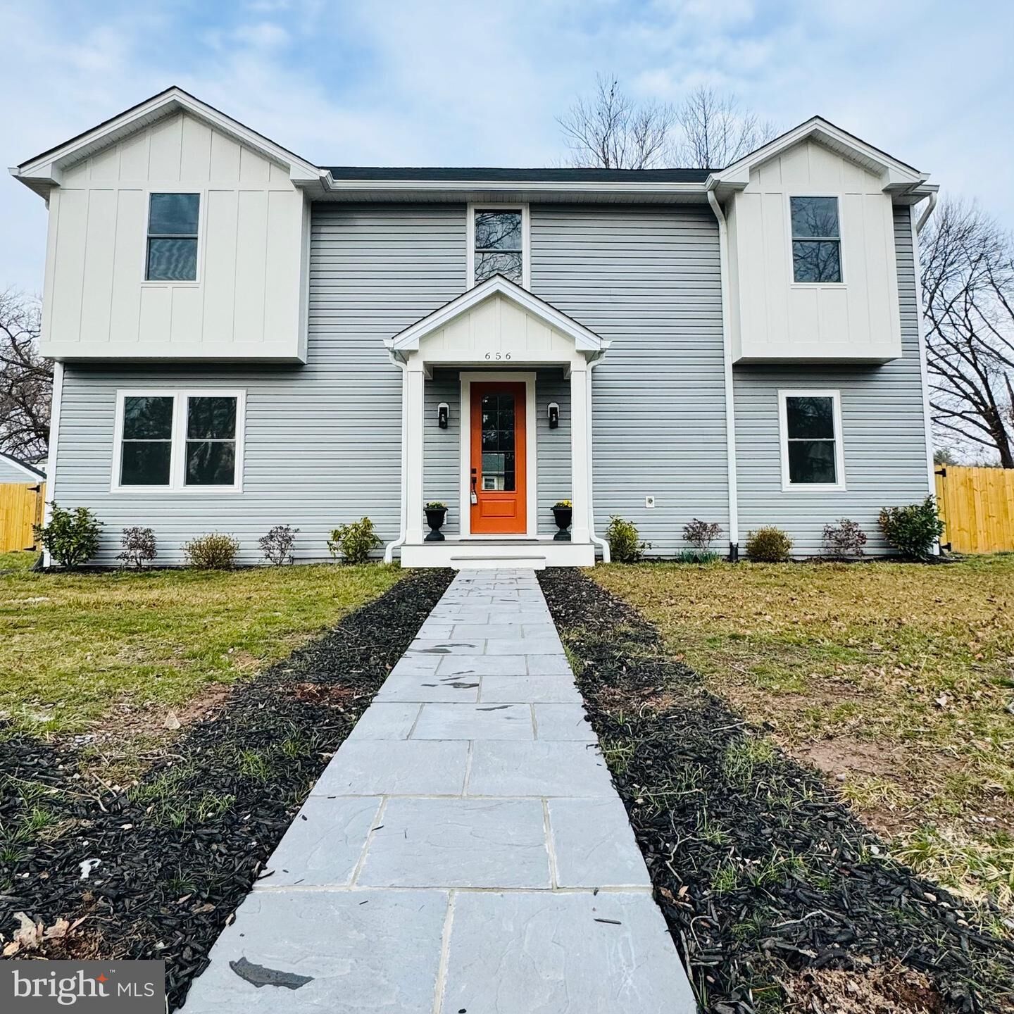 Property Photo:  656 Stuart Court  VA 20170 