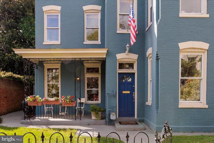 Property Photo:  911 Independence Avenue SE  DC 20003 