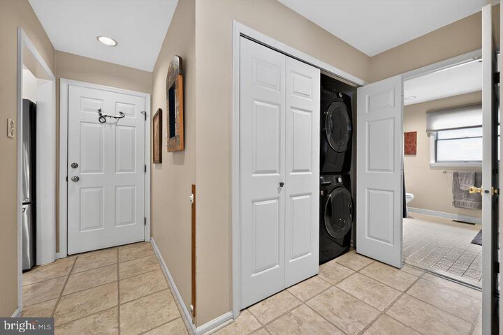 Property Photo:  28 Timber Road  PA 19044 