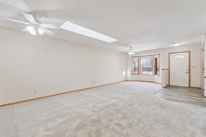 Property Photo:  140 35th St Drive SE 2  IA 52403 