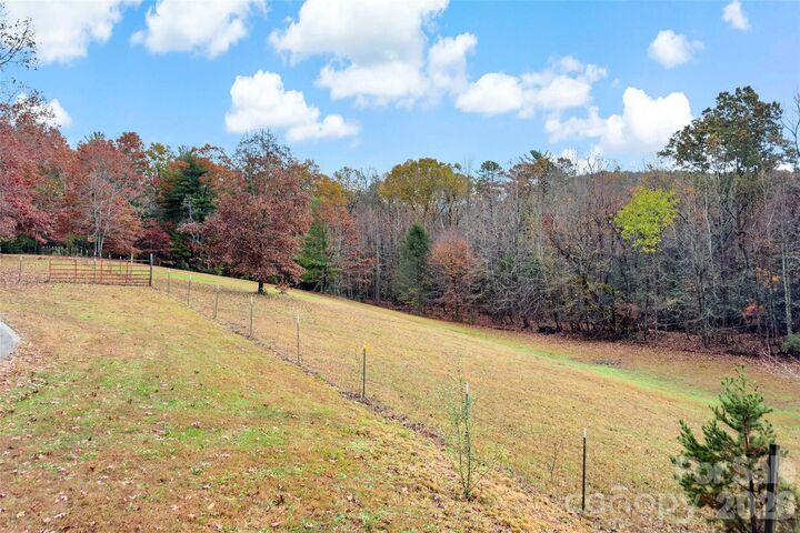 Property Photo:  65 Gypsy Mountain Drive  NC 28752 