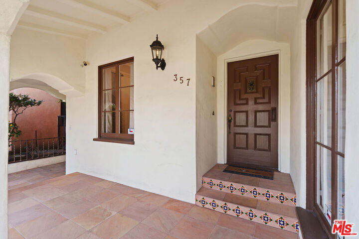 Property Photo:  357 S La Peer Dr  CA 90211 