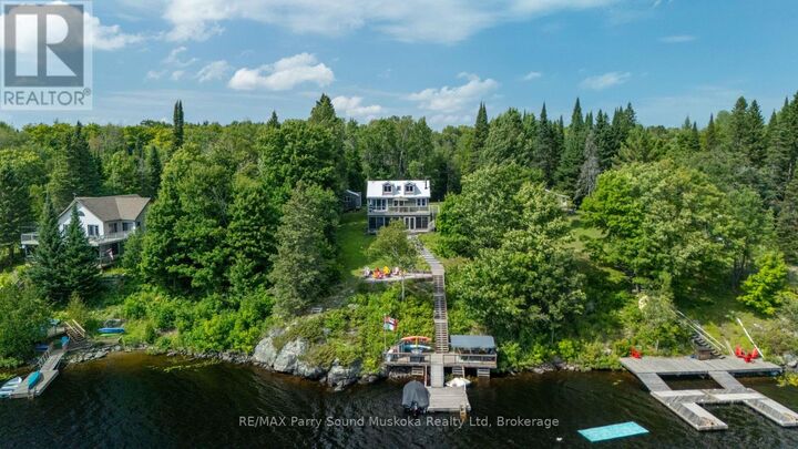 16 Golden Horseshoe Lane — photo 1