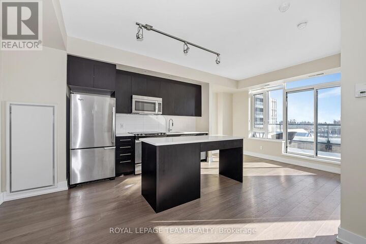 Property Photo:  360 Patricia Avenue 717  ON K1Z 0A8 