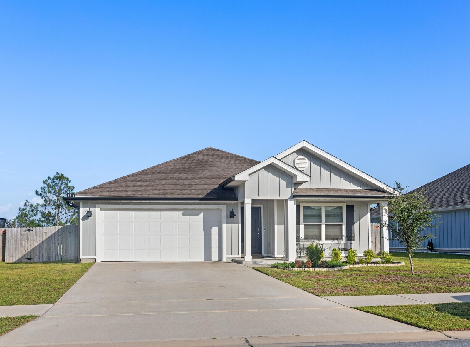 Property Photo:  848 Otto Loop  FL 32539 