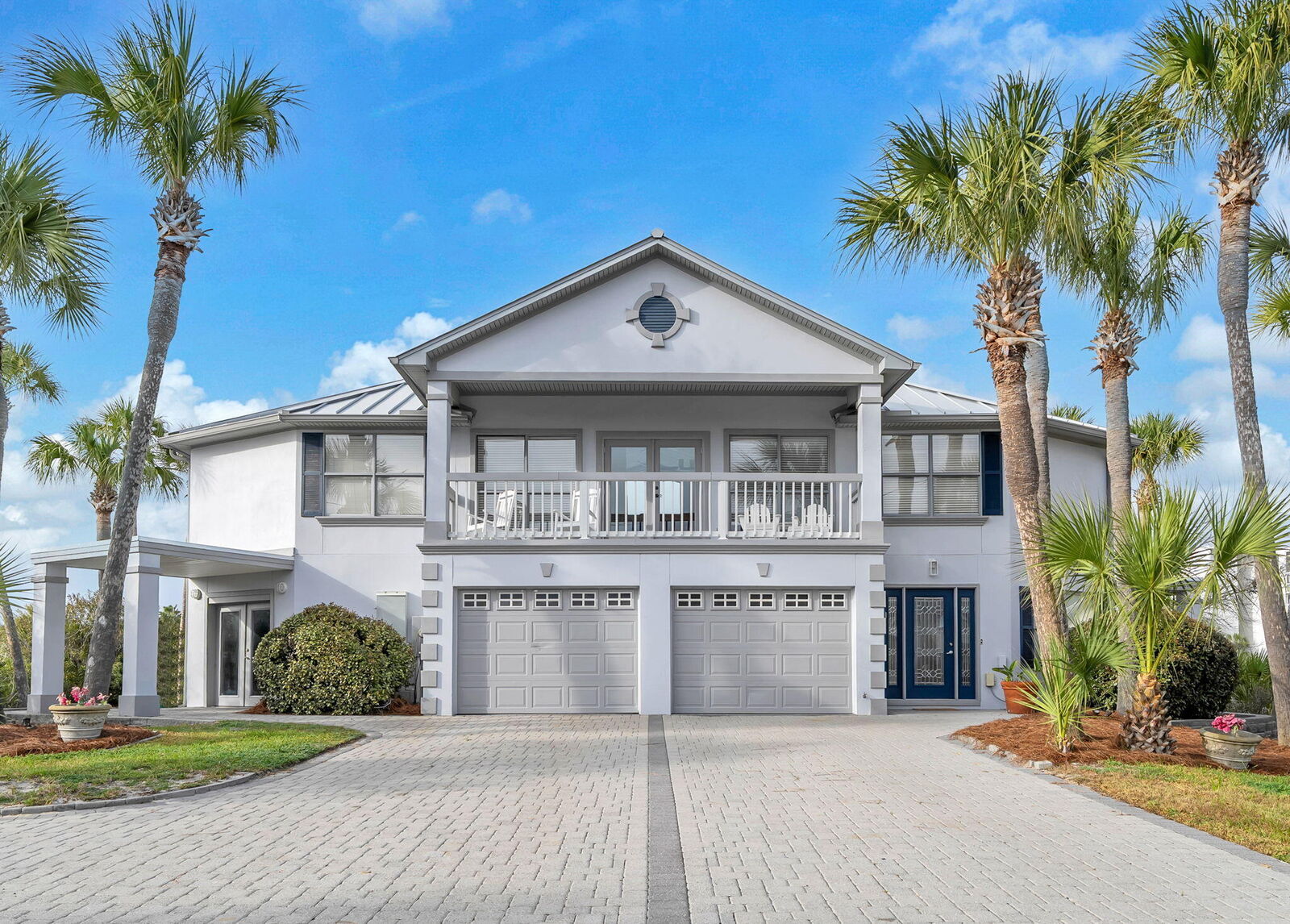 Property Photo: 621 Choctaw Drive FL 32541