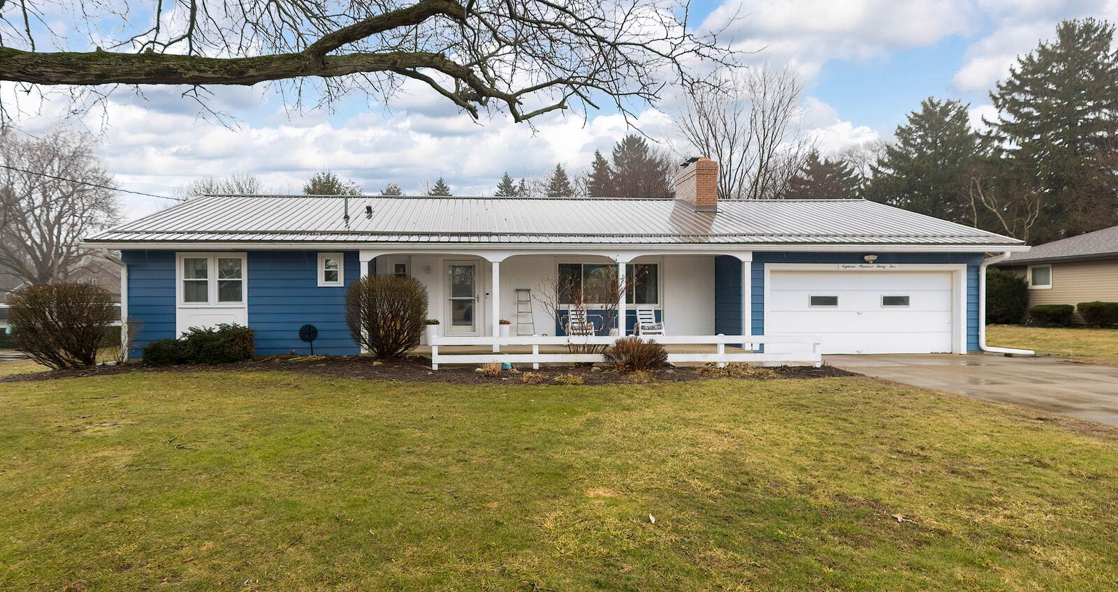 Property Photo:  1835 Apple Drive  PA 16415 