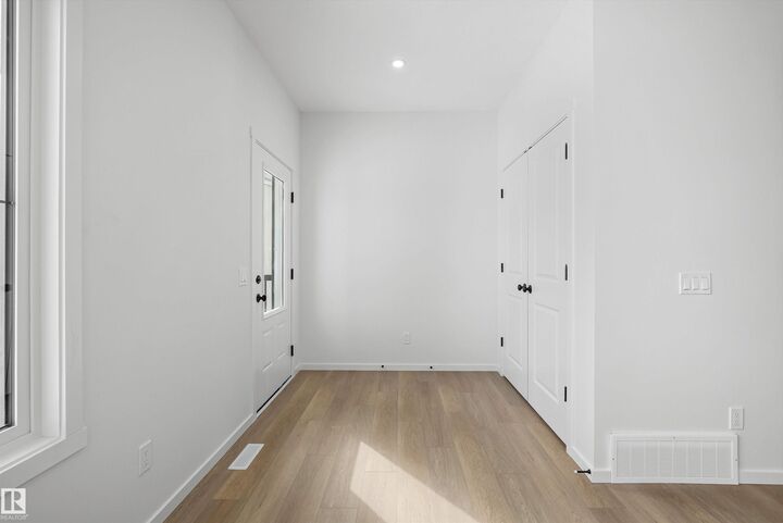 Property Photo: 276 Chappelle Drive SW AB T6W 5R4