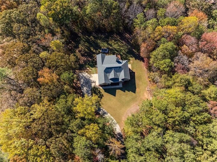 Property Photo:  1001 Glenloch Road  GA 30170 