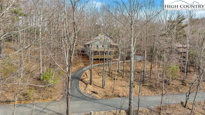 Property Photo:  372 Homestead Road  NC 28684 
