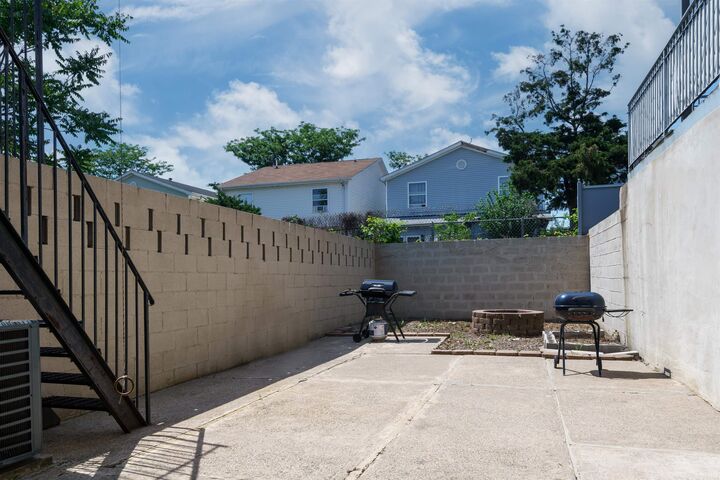 Property Photo:  433 Pacific Ave Garden  NJ 07304 