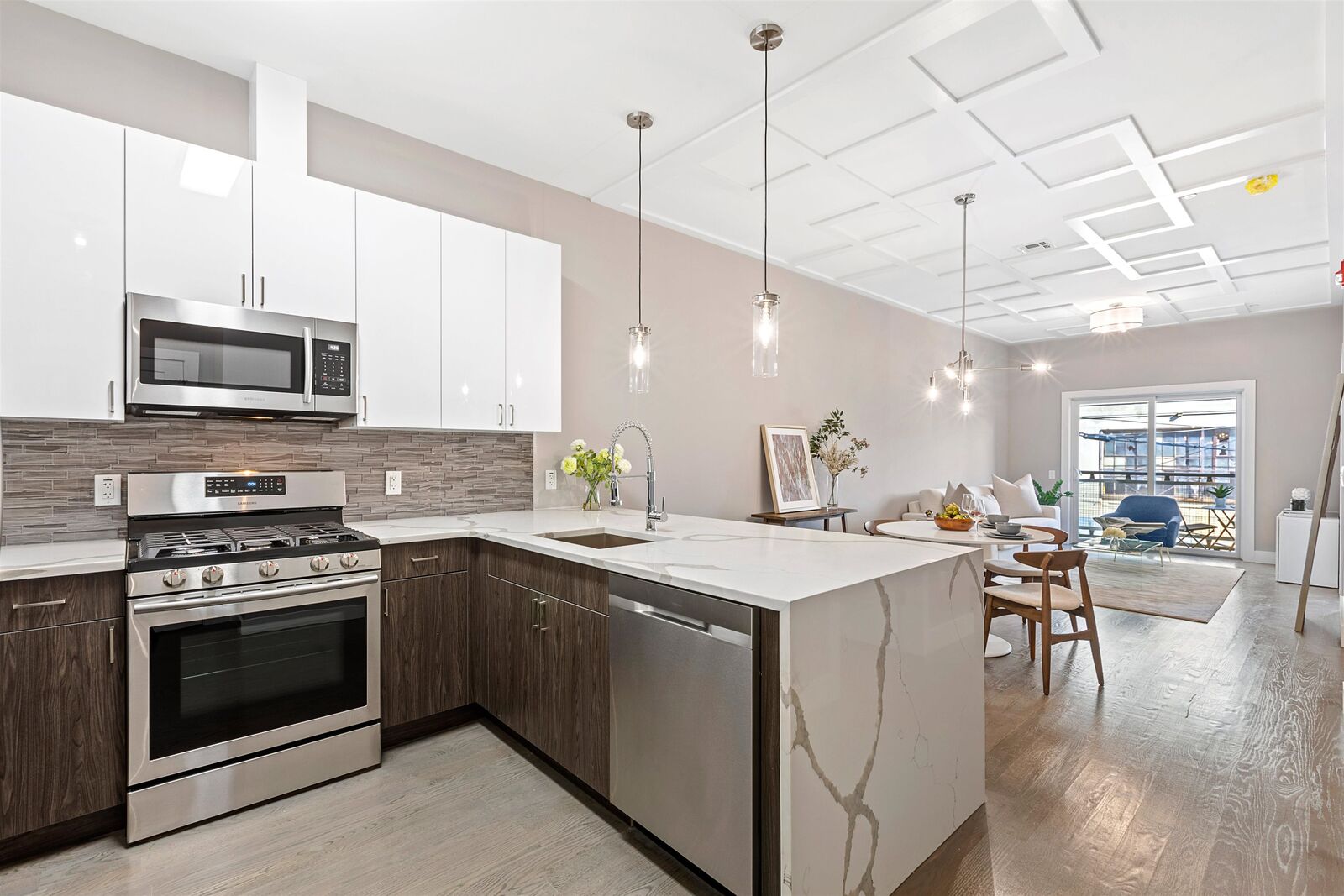 Property Photo:  313 Pine St 305  NJ 07304 