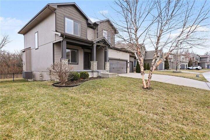 Property Photo:  4212 SW Stoney Brook Drive  MO 64082 