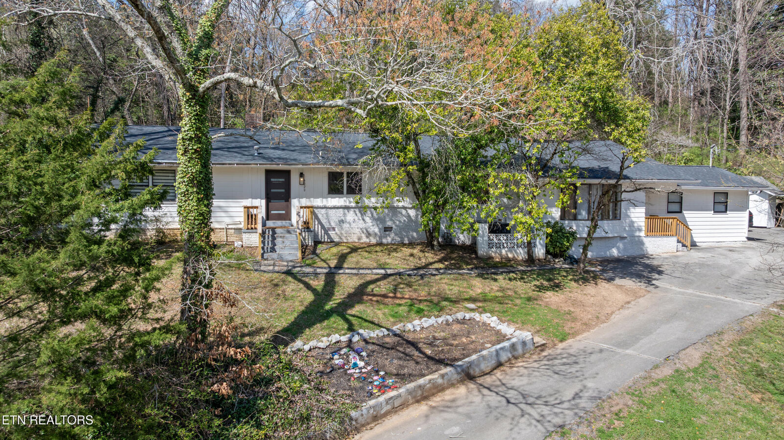 Property Photo:  6020 Weems Rd  TN 37918 
