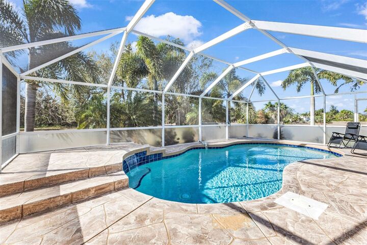 Property Photo:  27019 Shanahan Lane  FL 33983 