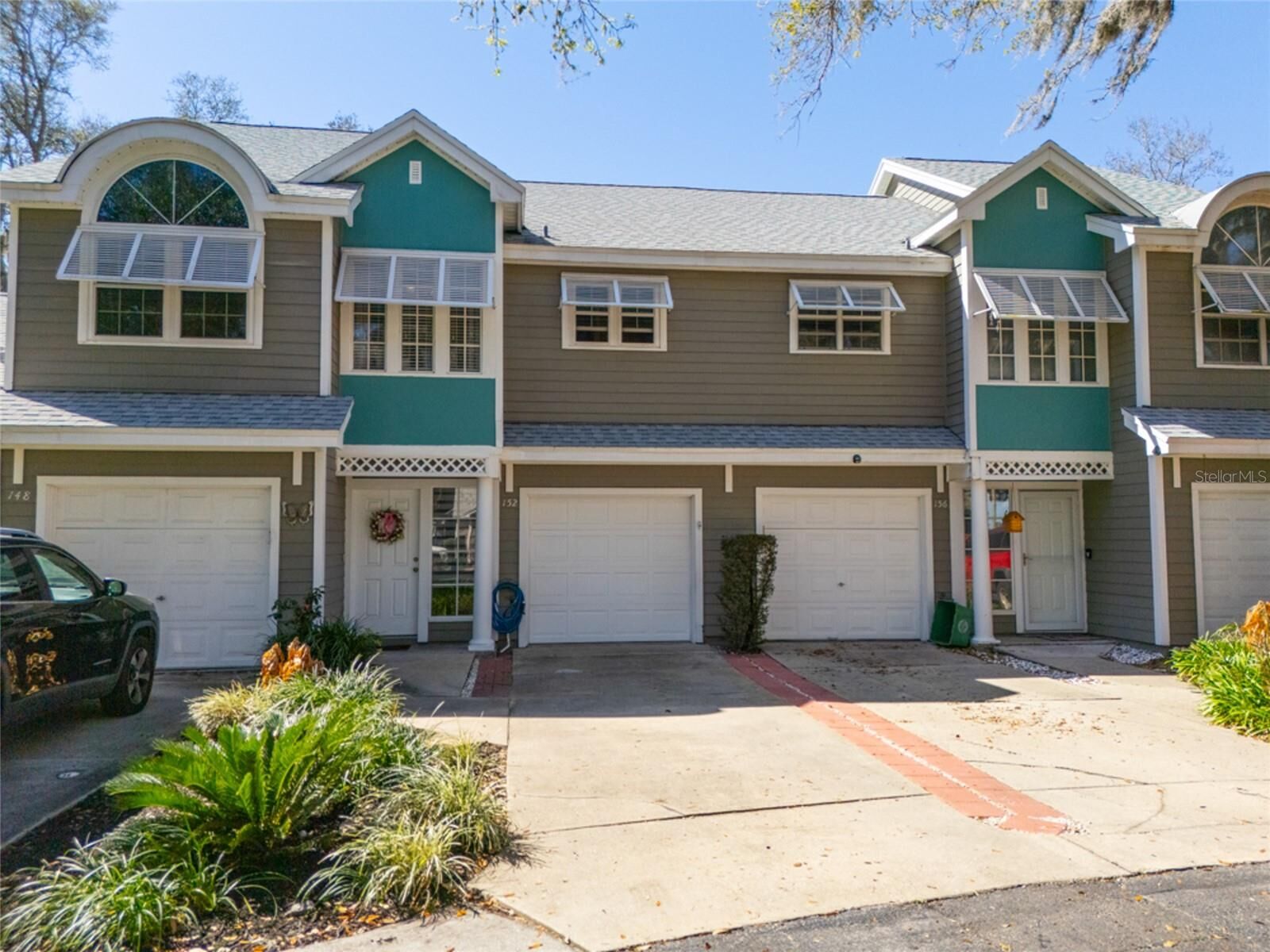 Property Photo: 152 Grand Oaks Circle 152 FL 32114