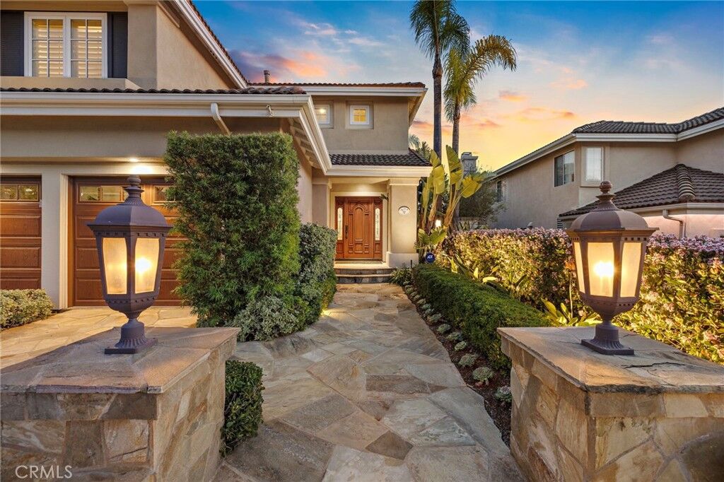 Property Photo:  64 Calle Cabrillo  CA 92610 