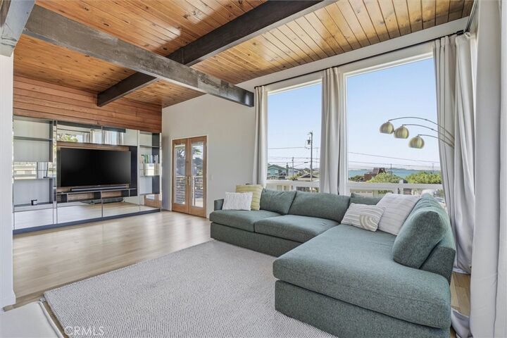 Property Photo:  1140 12th Street  CA 93402 