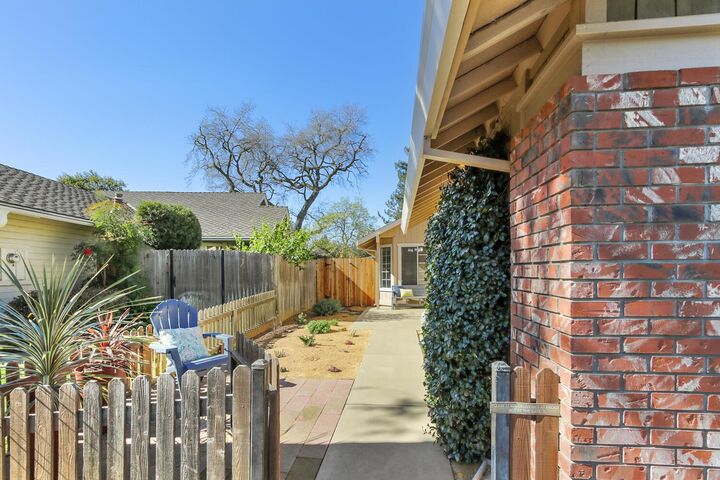 Property Photo:  4406 Sunrise Court  CA 95618 