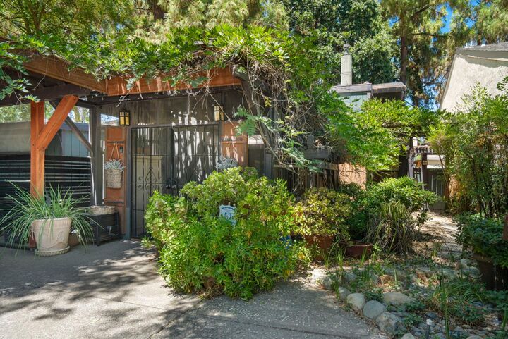 Property Photo:  771 Bianco Court  CA 95616 