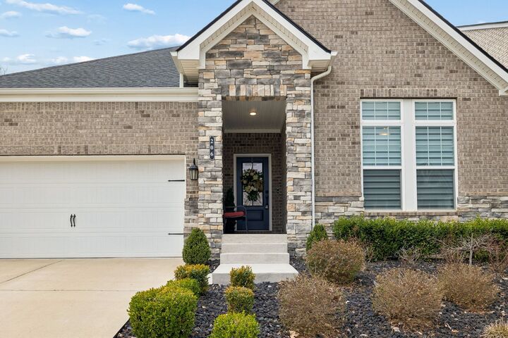 Property Photo:  206 Woodhall Ct  TN 37188 