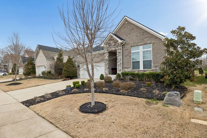 Property Photo:  206 Woodhall Ct  TN 37188 