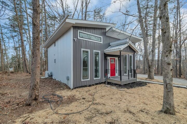 Property Photo: 17458 SR 50 TN 37301