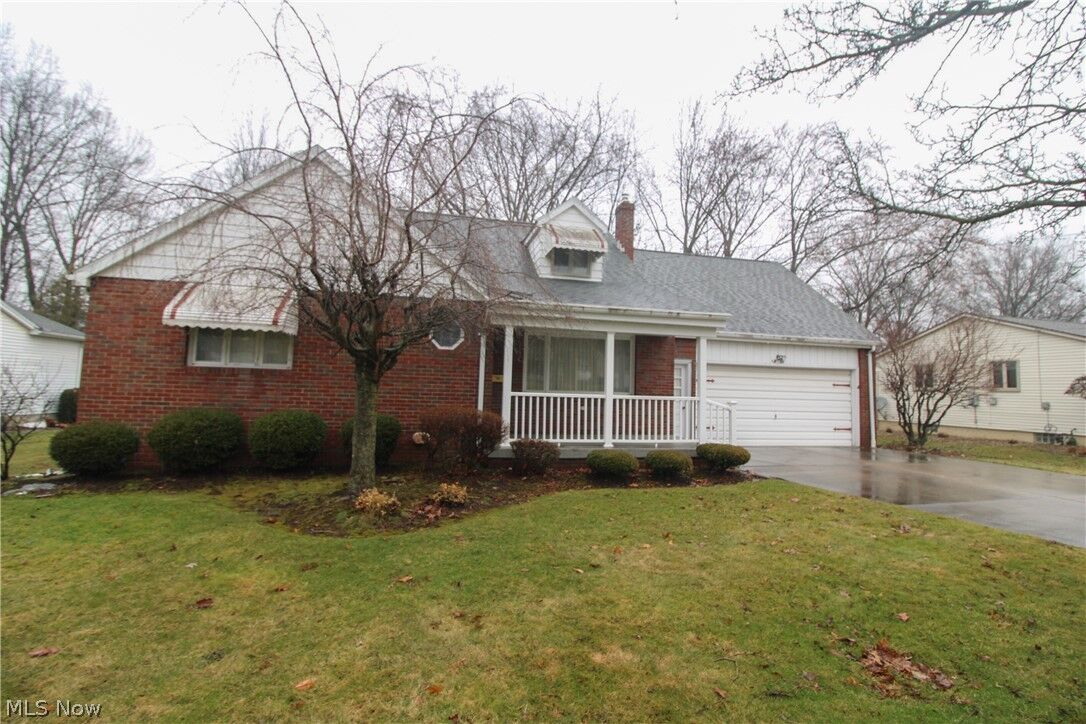 Property Photo: 4250 Nottingham Avenue OH 44511