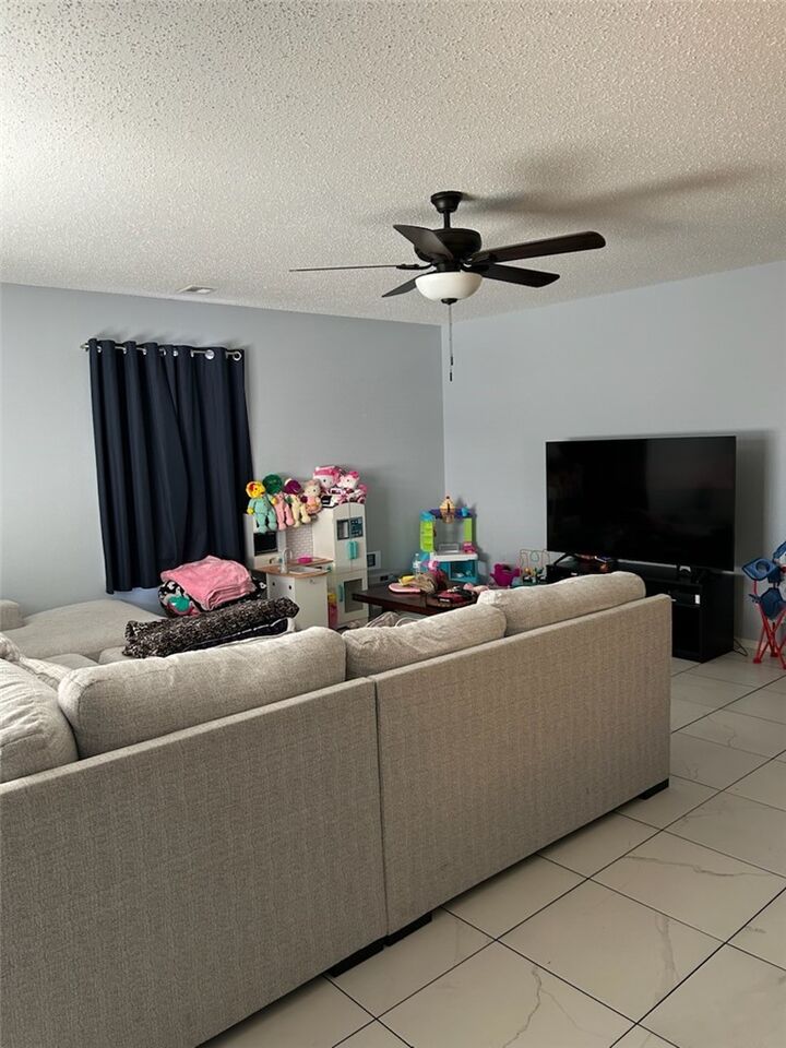 Property Photo:  2011 & 2013 S G Street  AR 72758 