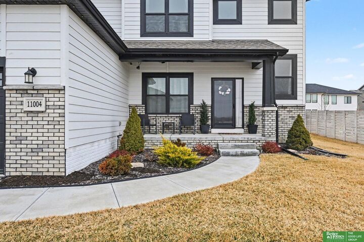 Property Photo:  11004 Hardwood Drive  NE 68046 