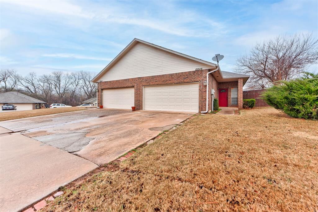 Property Photo:  12515 SW 3rd Street  OK 73099 