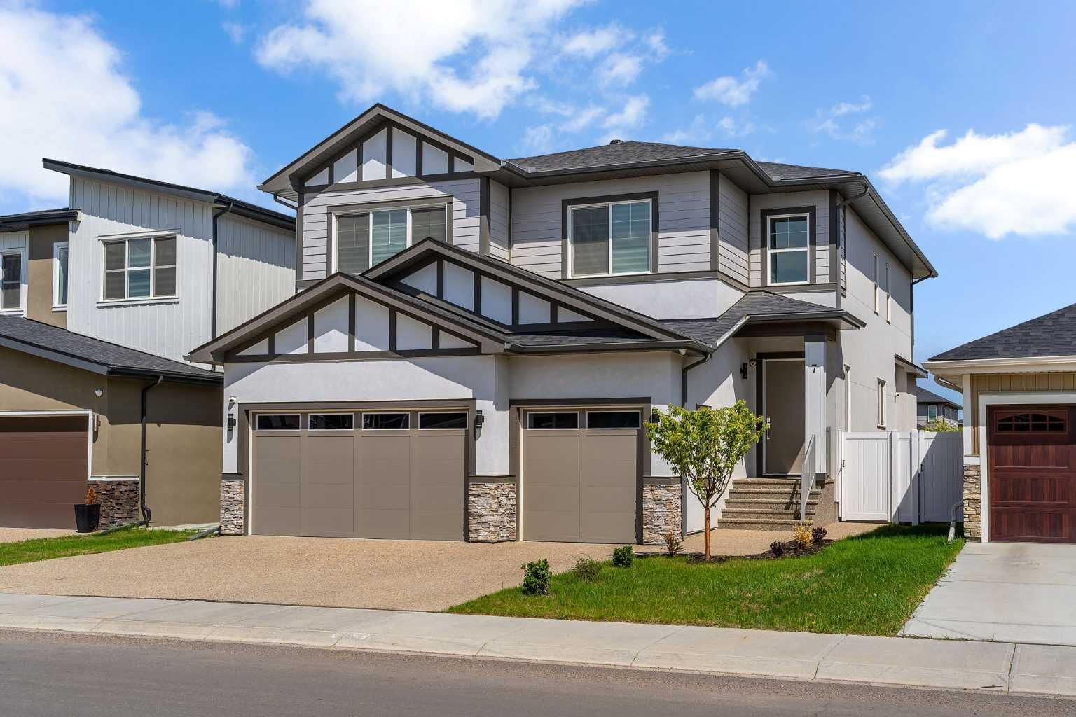 Property Photo:  7 Waterford Heights  AB T1X 2M7 