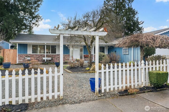 Property Photo:  10535 NE 196th Street  WA 98011 