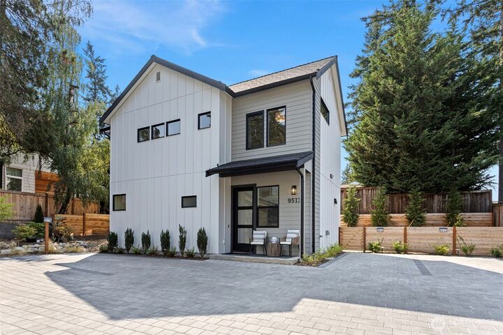Property Photo:  9513  132nd Avenue NE  WA 98033 