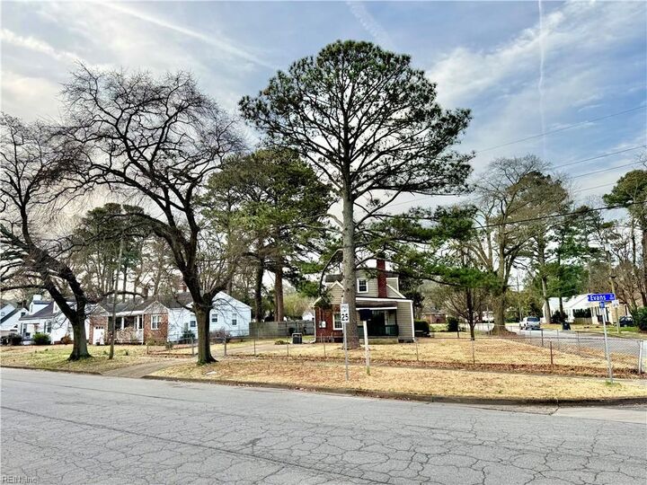 Property Photo: 114 Haven Dr VA 23503