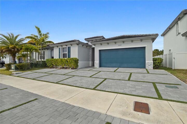 Property Photo: 13319 SW 184th Ter FL 33177