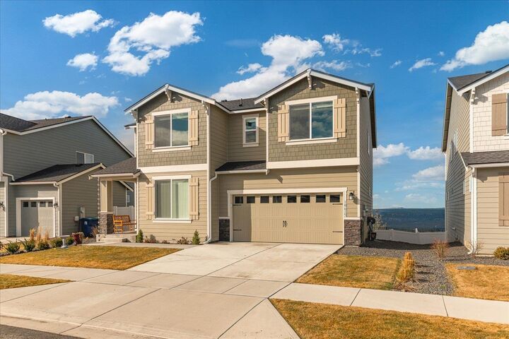 Property Photo:  10615 N Paiute Dr  WA 99208 