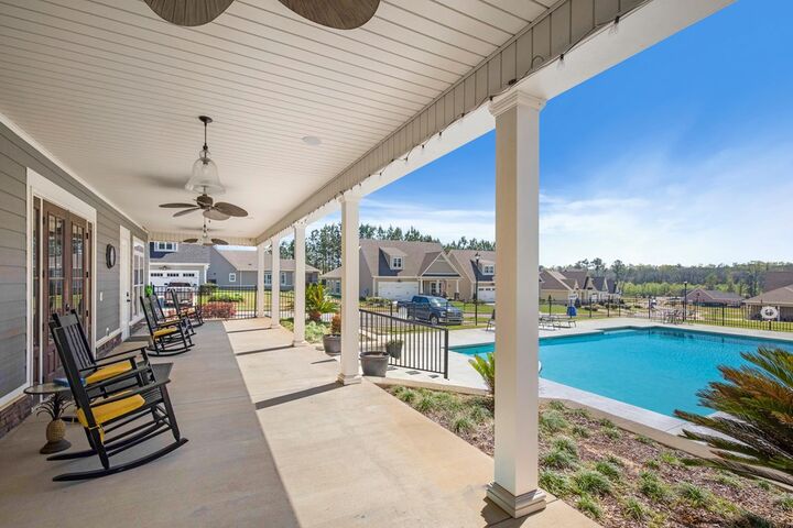 Property Photo: 105 Allander AL 36305