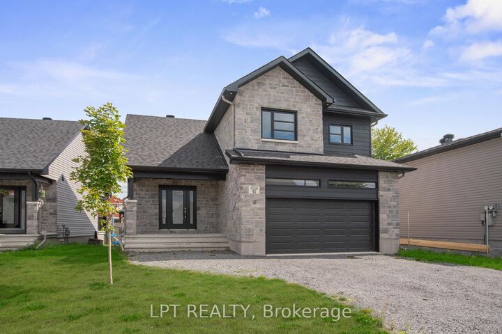 Property Photo: 936 Katia Street ON K0A 2M0